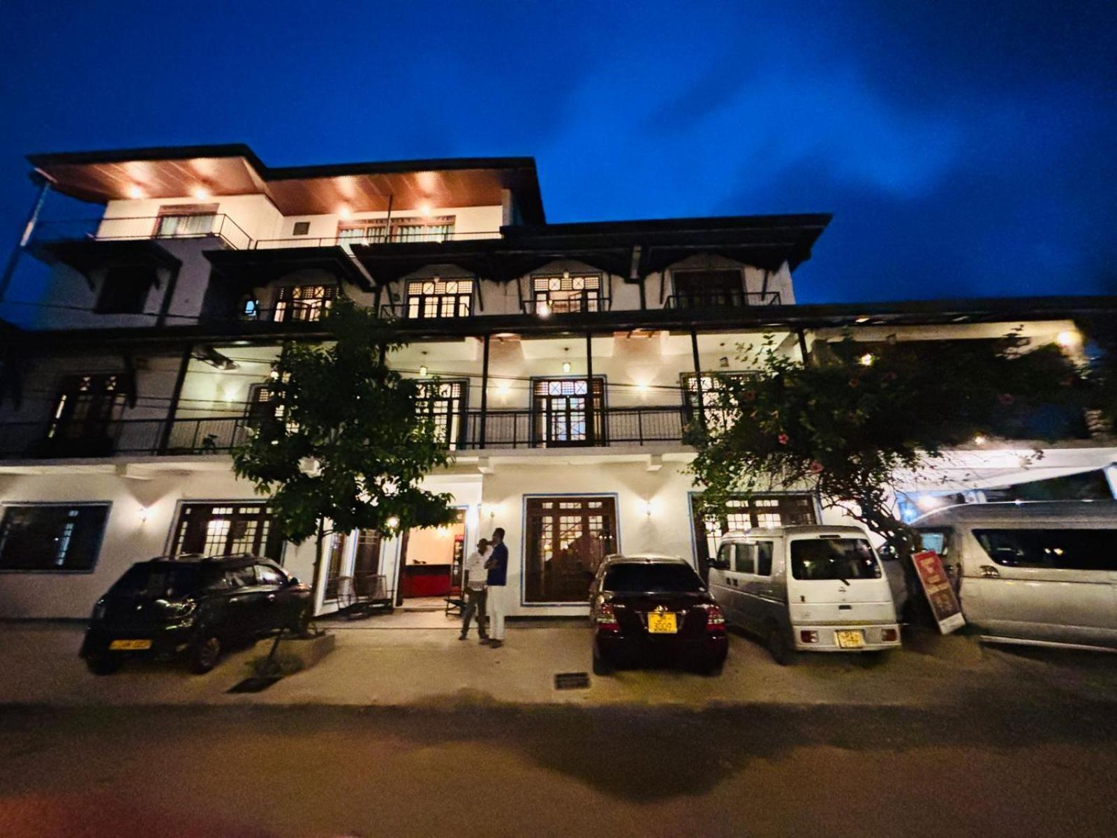 Shadow Inn Ella Εξωτερικό φωτογραφία