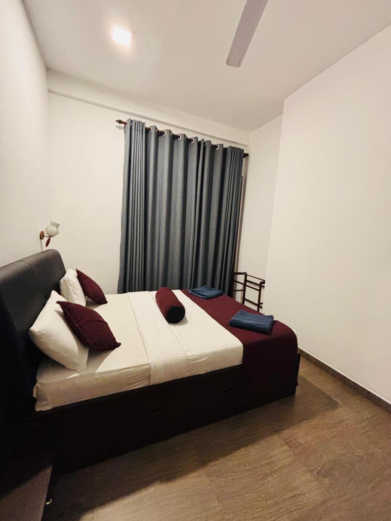 Shadow Inn Ella Εξωτερικό φωτογραφία