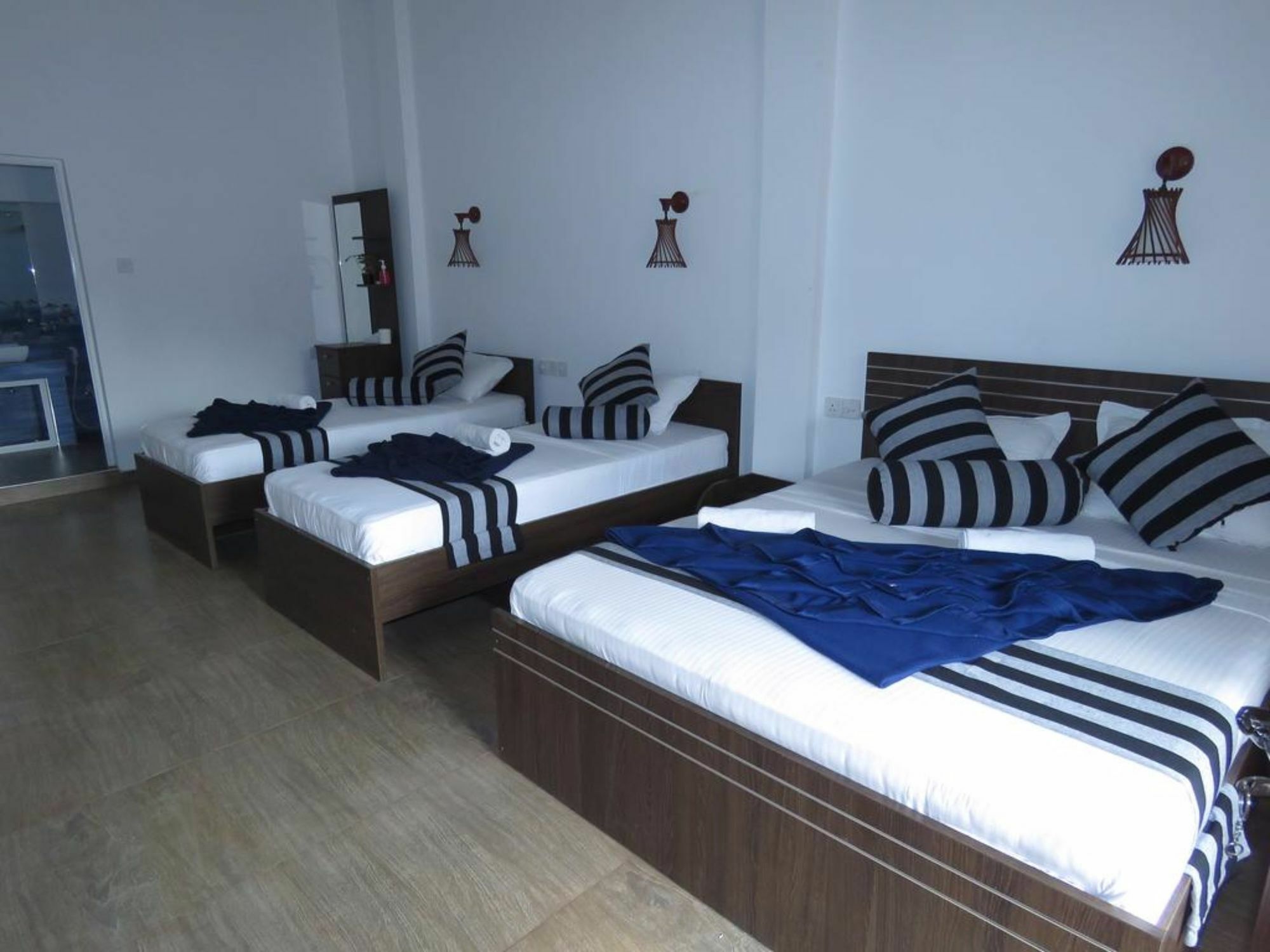 Shadow Inn Ella Εξωτερικό φωτογραφία